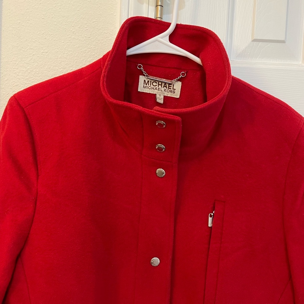 MICHAEL KORS RED WOOL COAT! Zipper & Snap Close Front & Low Pockets. Zip top pkt - Picture 3 of 12